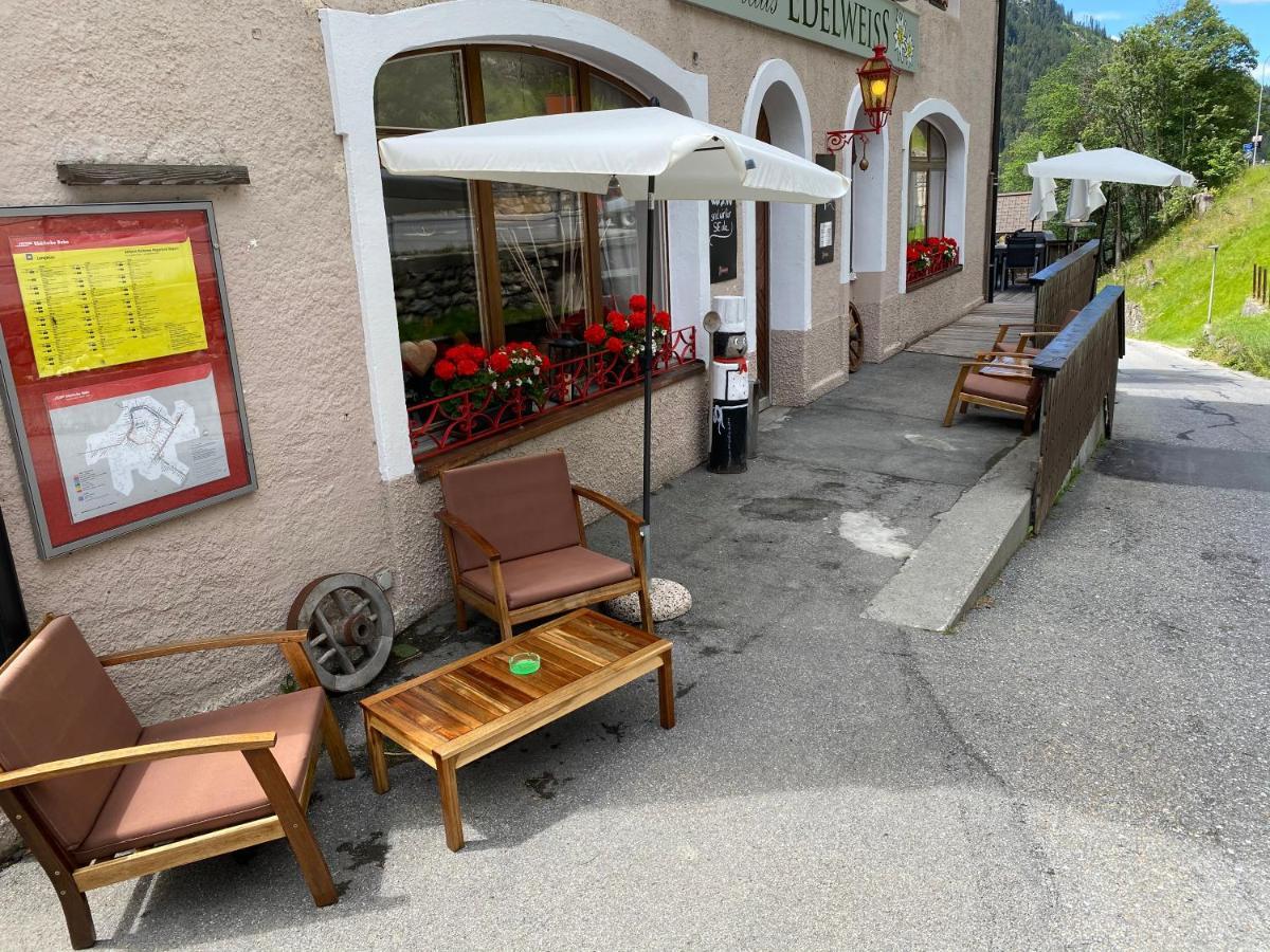 Langwies Gasthaus Edelweiss מראה חיצוני תמונה