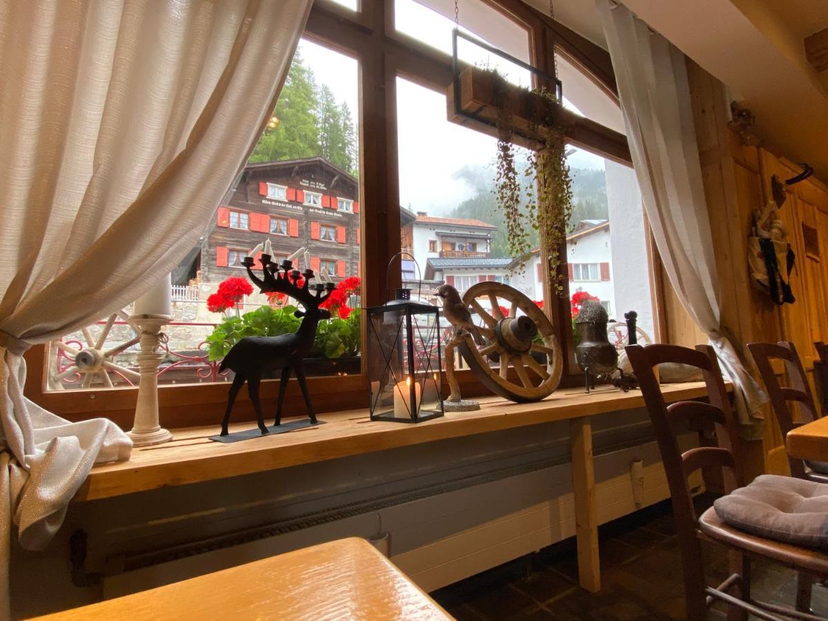 Langwies Gasthaus Edelweiss מראה חיצוני תמונה